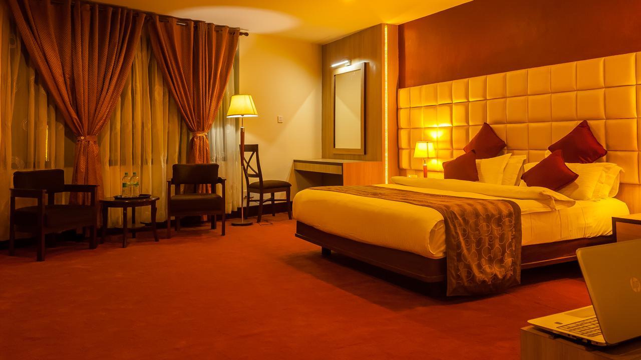 The Amadablam Hotel Kathmandu Exterior photo