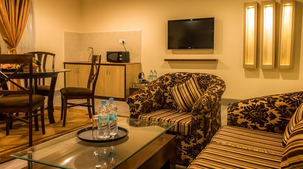The Amadablam Hotel Kathmandu Exterior photo